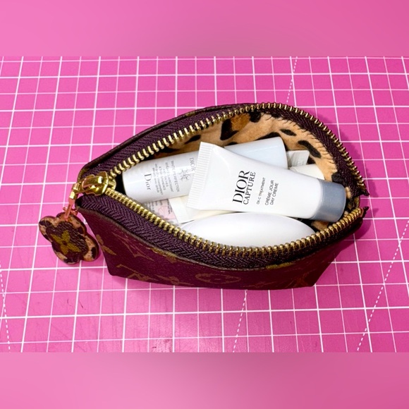 💖 LV Custom made Monogram Cosmetic Case utility pouch - Picture 13 of 13